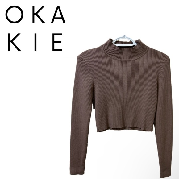 Okakie Tops - Okakie Cropped Mock Neck Long Sleeve